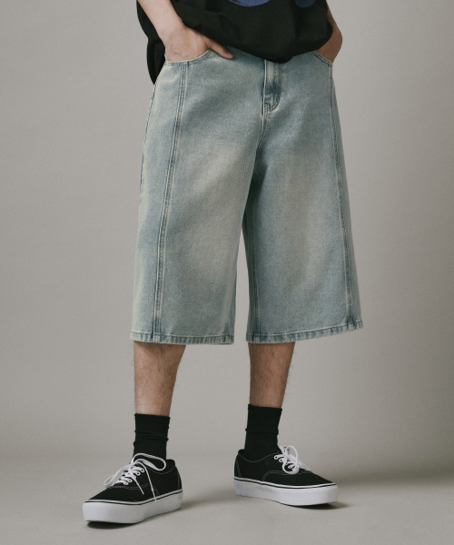 Verdnt（バーダント）の「切開ウォッシュドデニムバミューダパンツ[ライトブルー]（その他パンツ・レディース・ライトインディゴブルー・SMALL/MEDIUM/LARGE/X-LARGE）」の3枚目の写真
