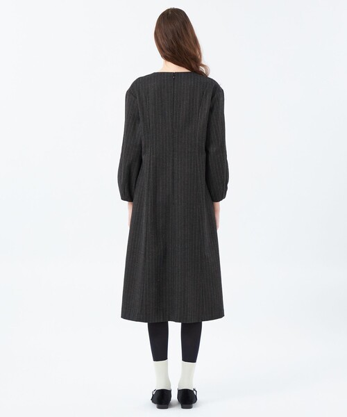 MACKINTOSH PHILOSOPHY(マッキントッシュ フィロソフィー)の「ラメサキソニーサックワンピース(ワンピース・レディース・ベージュ/グレー系その他2・38/36)」の13枚目の写真