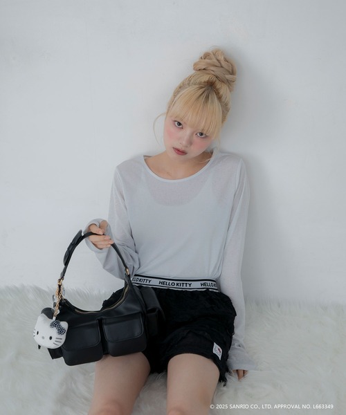 sanrio（サンリオ）の「【HELLO KITTY】モノトーンハローキティぬいぐるみバッグチャーム（キーホルダー・レディース・ホワイト・FREE）」の7枚目の写真