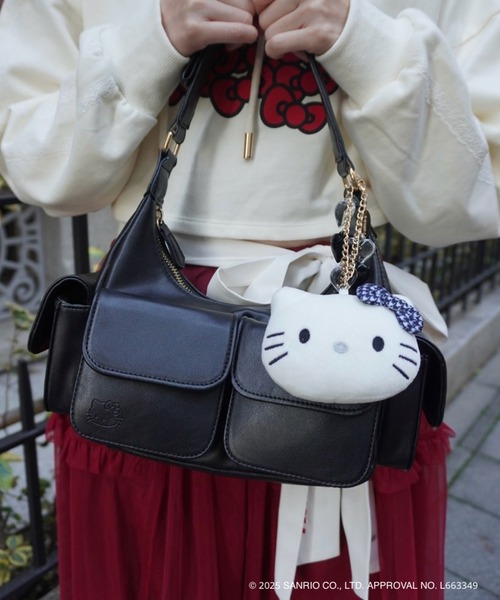 sanrio（サンリオ）の「【HELLO KITTY】モノトーンハローキティぬいぐるみバッグチャーム（キーホルダー・レディース・ホワイト・FREE）」の9枚目の写真