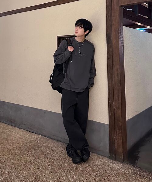 NOMANUAL(NOMANUAL)の「SLASH LONG SLEEVE TEE - CHARCOAL(Tシャツ/カットソー・レディース・その他・SMALL/MEDIUM/LARGE/X-LARGE)」の7枚目の写真