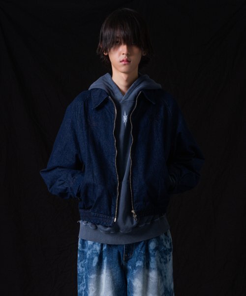 IUGAMAKARAS（イウガマカラス）の「Needlework Denim Raglan Jacket (Deep Blue)（デニムジャケット・レディース・その他・1/2）」の4枚目の写真