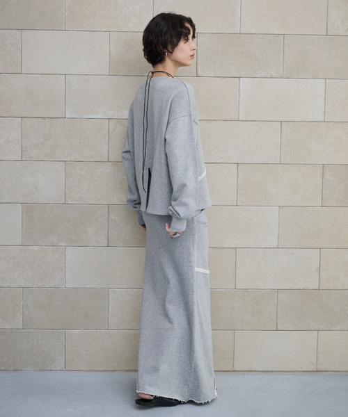 AIC.(エーアイシー)の「アウトリンキングスウェットトップス/セットアップ可能(スウェット・レディース・ライトグレー/グレー・FREE)」の22枚目の写真