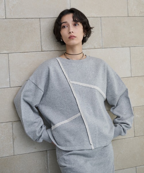 AIC.(エーアイシー)の「アウトリンキングスウェットトップス/セットアップ可能(スウェット・レディース・ライトグレー/グレー・FREE)」の12枚目の写真