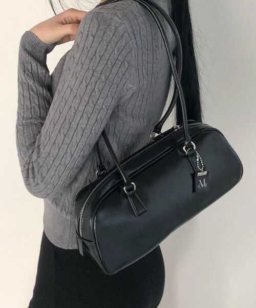 MUCENT(ムセント)の「ローマクラックキーホルダー レザーショルダーボウリングバッグ (ブラック,シルバー)(ショルダーバッグ・レディース・ブラック/アイボリー/シルバー・FREE)」の20枚目の写真