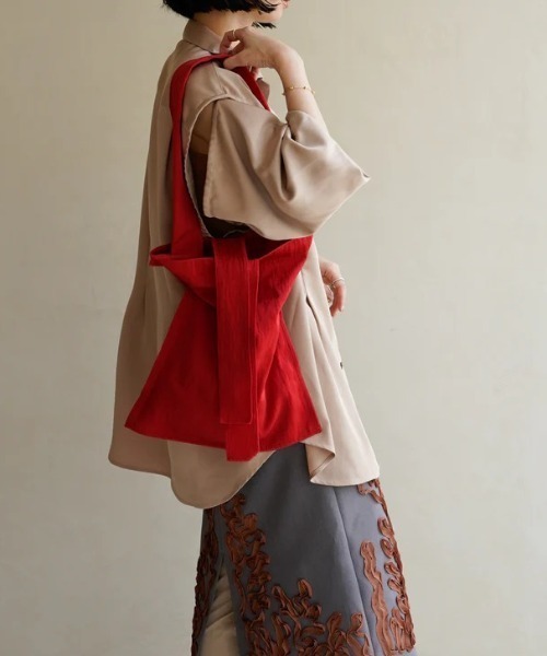 ITTI(イッチ)の「ITTI/イッチ/MARY INSIDE OUT TOTE-M/CERATO(トートバッグ・メンズ・レッド/モスグリーン/ブラック・F)」の3枚目の写真
