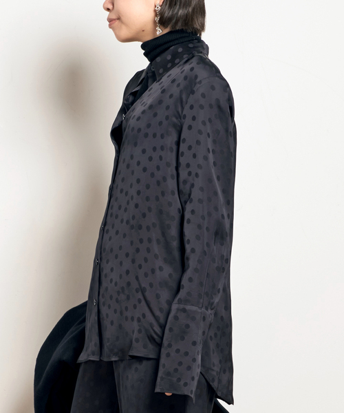 Anine Bing(アニー ビング)の「【ANINE BING/アニン ビン】DOT SHIRT(シャツ/ブラウス・レディース・ブラック・FREE)」の2枚目の写真