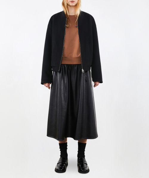 VOYONN(ボヨン)の「ジップアップボンバージャケット ウール ブラック 0089(ブルゾン・レディース・ブラック・LARGE/MEDIUM)」の2枚目の写真