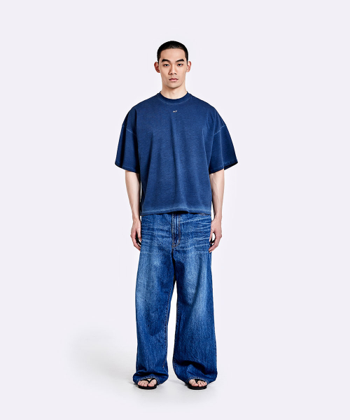 51%（フィフティーワンパーセント）の「オーバーサイズデニムパンツ - ディープブルー（デニムパンツ・メンズ・その他・LARGE/SMALL/MEDIUM）」の2枚目の写真