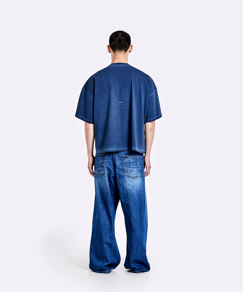 51%（フィフティーワンパーセント）の「オーバーサイズデニムパンツ - ディープブルー（デニムパンツ・メンズ・その他・LARGE/SMALL/MEDIUM）」の3枚目の写真