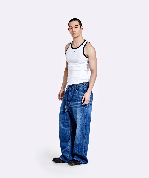 51%（フィフティーワンパーセント）の「オーバーサイズデニムパンツ - ディープブルー（デニムパンツ・メンズ・その他・LARGE/SMALL/MEDIUM）」の18枚目の写真