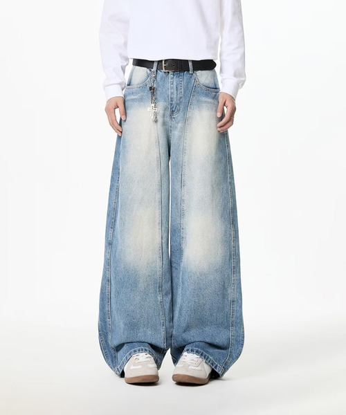 aimoha(アイモハ)の「VINTAGE WASHED CURVED DENIM(デニムパンツ・メンズ・ライトブルー/ブルー・X-LARGE/MEDIUM/SMALL/LARGE)」の1枚目の写真