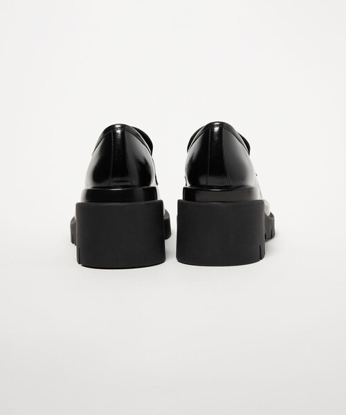 SY UNITED ARROWS(シーユナイテッドアローズ)の「<SY> タンクソールローファー フラット75↑(ローファー・レディース・オフホワイト/シルバー/ブラック・22.5cm/23.5cm/24.5cm/25.5cm)」の7枚目の写真