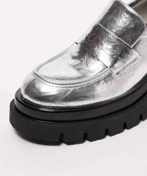 SY UNITED ARROWS(シーユナイテッドアローズ)の「<SY> タンクソールローファー フラット75↑(ローファー・レディース・オフホワイト/シルバー/ブラック・22.5cm/23.5cm/24.5cm/25.5cm)」の16枚目の写真