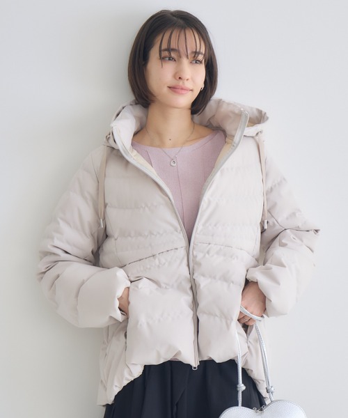 KATHARINE ROSS(キャサリンロス)の「【KATHARINE ROSS】ブレスVictoriaフードジャケット(ダウンジャケット/コート・レディース・ブラック/グレイッシュベージュ・MEDIUM)」の13枚目の写真