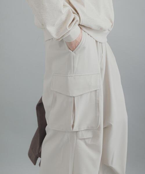 SENSE OF PLACE by URBAN RESEARCH(センスオブプレイスバイアーバンリサーチ)の「ワイドカーゴパンツ(カーゴパンツ・メンズ・オリーブ/ブラック/アイボリー・LARGE/X-SMALL/MEDIUM/SMALL)」の2枚目の写真