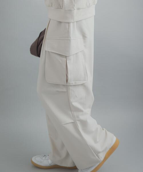 SENSE OF PLACE by URBAN RESEARCH(センスオブプレイスバイアーバンリサーチ)の「ワイドカーゴパンツ(カーゴパンツ・メンズ・オリーブ/ブラック/アイボリー・LARGE/X-SMALL/MEDIUM/SMALL)」の11枚目の写真