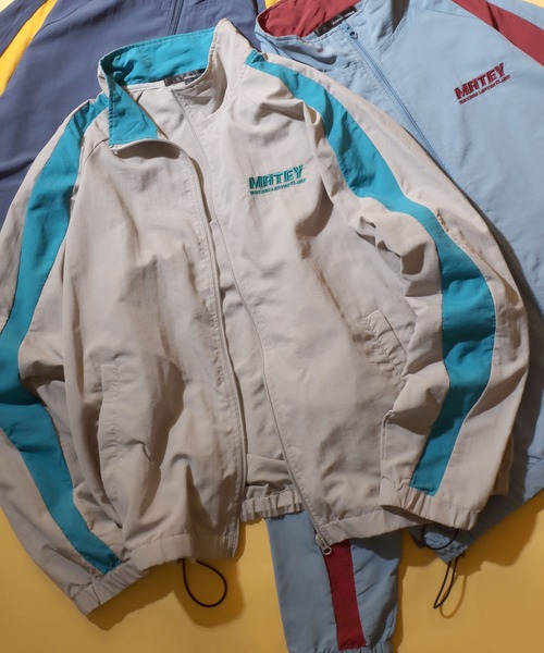 SITRY(シトリー)の「2026AW新色追加 Wave Switching Nylon Track Jacket/オーバーサイズ ウェーブ切り替え ナイロン トラックジャケット ブルゾン(ナイロンジャケット・メンズ・ブルー/ブラック/サックスブルー/グレー・M/L)」の3枚目の写真