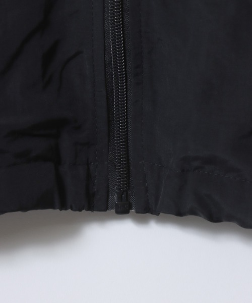 SITRY(シトリー)の「2026AW新色追加 Wave Switching Nylon Track Jacket/オーバーサイズ ウェーブ切り替え ナイロン トラックジャケット ブルゾン(ナイロンジャケット・メンズ・ブルー/ブラック/サックスブルー/グレー・M/L)」の18枚目の写真