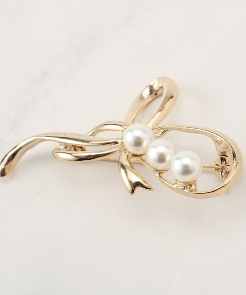 couture brooch（クチュールブローチ）の「リボンモチーフブローチ（ブローチ/コサージュ・レディース・ゴールド/シルバー・00）」の5枚目の写真