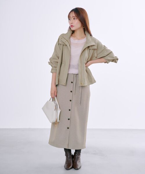 COHINA(コヒナ)の「テントラインフーデッドブルゾン 【低身長・小柄女性】(マウンテンパーカー・レディース・ベージュ/ブラウン/ブラック・ONE SIZE)」の9枚目の写真