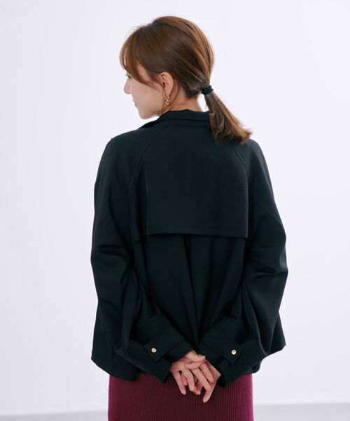 COHINA(コヒナ)の「テントラインフーデッドブルゾン 【低身長・小柄女性】(マウンテンパーカー・レディース・ベージュ/ブラウン/ブラック・ONE SIZE)」の13枚目の写真