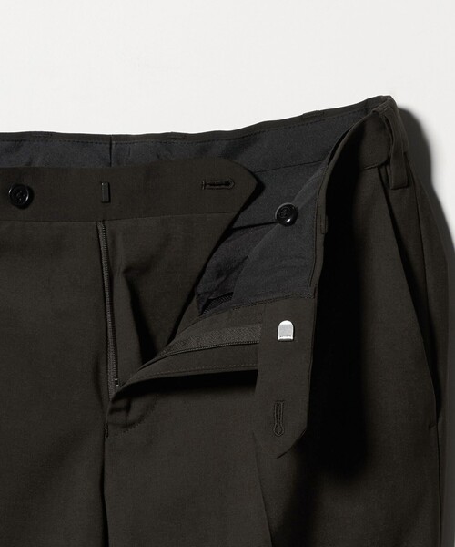 green label relaxing(グリーンレーベルリラクシング)の「A+ TWPU トロピカル無地 スリム セットアップ パンツ スラックス -ウォッシャブル・ストレッチ・ウエストアジャスター-(スーツパンツ・メンズ・ブラック/ネイビー/ダークグレー/ロイヤルブルー/ダークブラウン・M/XXL/S/L/XL)」の12枚目の写真