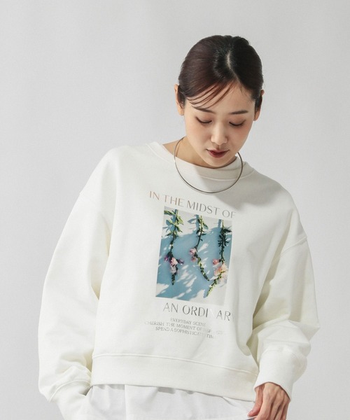 GLOBAL WORK（グローバルワーク）の「乾きやすいスウェットプリント長袖/580975（スウェット・レディース・オフホワイト/杢グレー/ブラウン/スミクロ/イエロー/ネイビー・REGULAR/SHORT）」の9枚目の写真