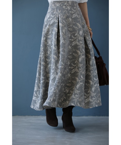 cawaii（カワイイ）の「優美な曲線描く花柄ジャガードミディアムスカート（スカート・レディース・グレー・FREE）」の19枚目の写真