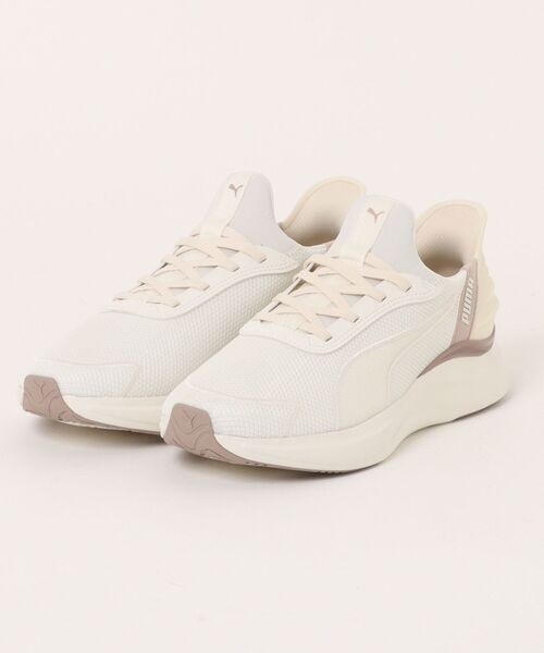 PUMA(プーマ)の「【PUMA】ソフトRハーモニーLCM EASE IN(スニーカー・レディース・オフホワイト・23.5cm/24.0cm/24.5cm/25.0cm/23.0cm)」の1枚目の写真