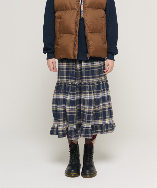 CARGOBROS FOR WOMAN(カーゴブロスフォーウィメン)の「チェックティアードバンディングロングスカート(ネイビー)(スカート・レディース・その他・FREE)」の1枚目の写真