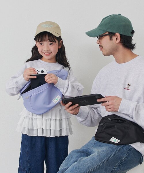 CIAOPANIC TYPY（チャオパニックティピー）の「【KIDS】 ゲーム機も楽々収納 ！マルチカラー２WAYバッグ【minepack】（ボディバッグ/ウエストポーチ・キッズ・パープル/ベージュ/ベビーピンク/ブラック/ブルー・ONE SIZE）」の4枚目の写真