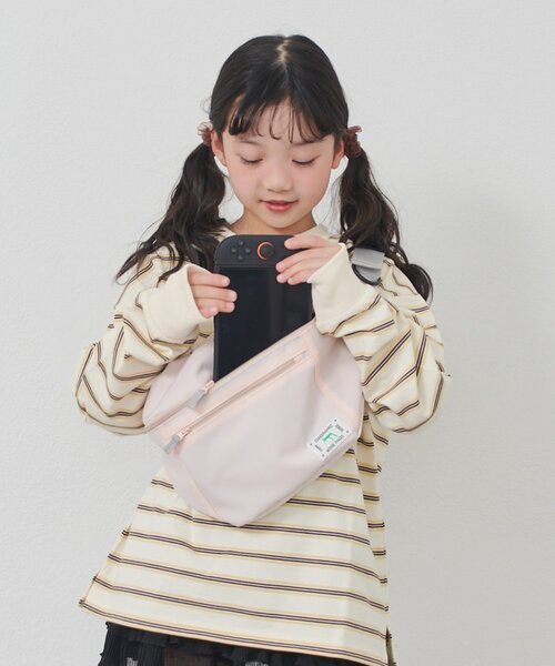 CIAOPANIC TYPY（チャオパニックティピー）の「【KIDS】 ゲーム機も楽々収納 ！マルチカラー２WAYバッグ【minepack】（ボディバッグ/ウエストポーチ・キッズ・パープル/ベージュ/ベビーピンク/ブラック/ブルー・ONE SIZE）」の5枚目の写真