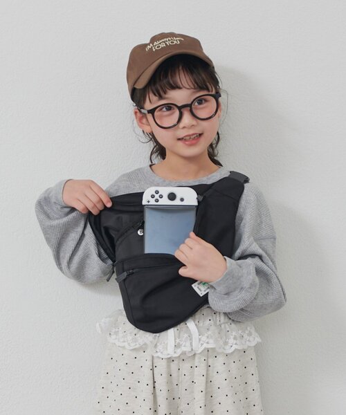 CIAOPANIC TYPY（チャオパニックティピー）の「【KIDS】 ゲーム機も楽々収納 ！マルチカラー２WAYバッグ【minepack】（ボディバッグ/ウエストポーチ・キッズ・パープル/ベージュ/ベビーピンク/ブラック/ブルー・ONE SIZE）」の6枚目の写真