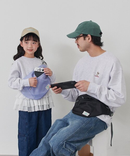 CIAOPANIC TYPY（チャオパニックティピー）の「【KIDS】 ゲーム機も楽々収納 ！マルチカラー２WAYバッグ【minepack】（ボディバッグ/ウエストポーチ・キッズ・パープル/ベージュ/ベビーピンク/ブラック/ブルー・ONE SIZE）」の9枚目の写真
