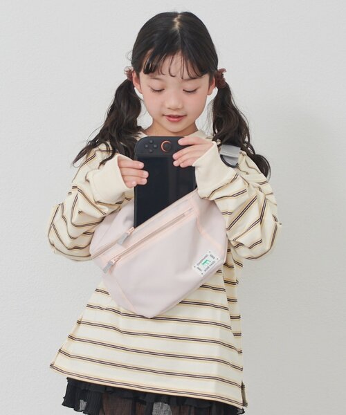 CIAOPANIC TYPY（チャオパニックティピー）の「【KIDS】 ゲーム機も楽々収納 ！マルチカラー２WAYバッグ【minepack】（ボディバッグ/ウエストポーチ・キッズ・パープル/ベージュ/ベビーピンク/ブラック/ブルー・ONE SIZE）」の13枚目の写真