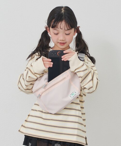 CIAOPANIC TYPY（チャオパニックティピー）の「【KIDS】 ゲーム機も楽々収納 ！マルチカラー２WAYバッグ【minepack】（ボディバッグ/ウエストポーチ・キッズ・パープル/ベージュ/ベビーピンク/ブラック/ブルー・ONE SIZE）」の14枚目の写真