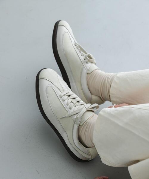 SENSE OF PLACE by URBAN RESEARCH（センスオブプレイスバイアーバンリサーチ）の「【S~Lサイズ/軽量】『抗菌/消臭』コンビジャーマントレーナースニーカー（スニーカー・レディース・グレー/アイボリー/ブラック・MEDIUM/SMALL/LARGE）」の5枚目の写真