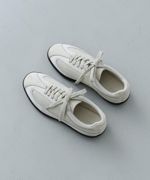 SENSE OF PLACE by URBAN RESEARCH（センスオブプレイスバイアーバンリサーチ）の「【S~Lサイズ/軽量】『抗菌/消臭』コンビジャーマントレーナースニーカー（スニーカー・レディース・グレー/アイボリー/ブラック・MEDIUM/SMALL/LARGE）」の12枚目の写真