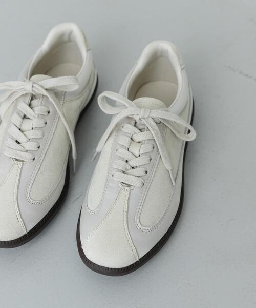 SENSE OF PLACE by URBAN RESEARCH（センスオブプレイスバイアーバンリサーチ）の「【S~Lサイズ/軽量】『抗菌/消臭』コンビジャーマントレーナースニーカー（スニーカー・レディース・グレー/アイボリー/ブラック・MEDIUM/SMALL/LARGE）」の15枚目の写真