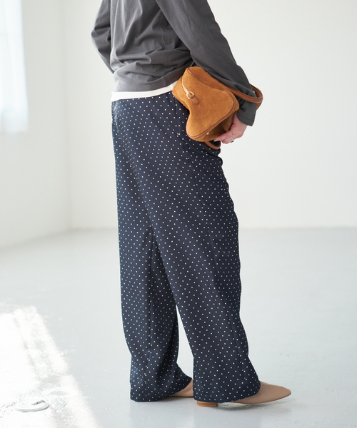 Spick & Span(スピックアンドスパン)の「ドットツイルイージーパンツ(その他パンツ・レディース・その他9・FREE)」の4枚目の写真