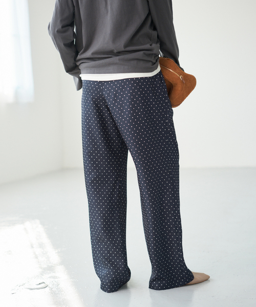 Spick & Span(スピックアンドスパン)の「ドットツイルイージーパンツ(その他パンツ・レディース・その他9・FREE)」の6枚目の写真