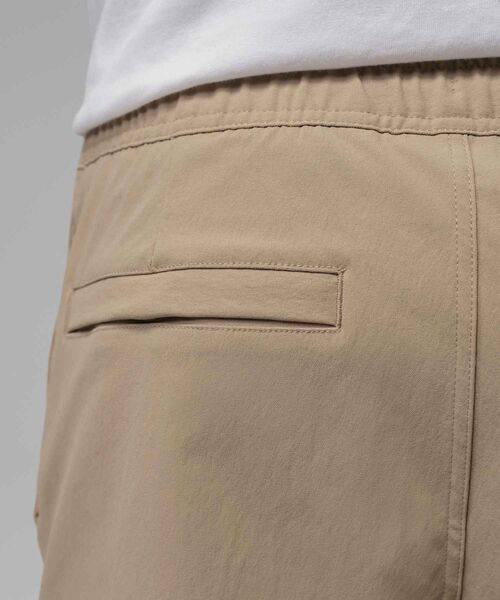 JORDAN BRAND(ジョーダンブランド)の「ジョーダン フライト エッセンシャル メンズパンツ / Jordan Flight Essentials Men's Pants IF1818-247 Khaki(その他パンツ・メンズ・カーキ・2XL/XL/S/M/L)」の4枚目の写真