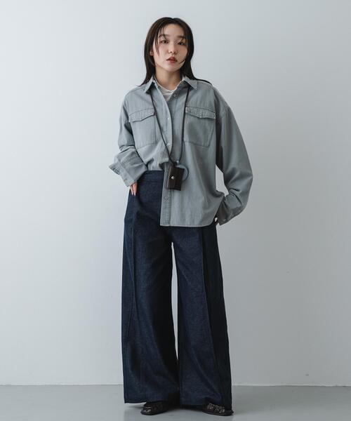 SENSE OF PLACE by URBAN RESEARCH（センスオブプレイスバイアーバンリサーチ）の「スタッズデニムシャツ（シャツ/ブラウス・レディース・インディゴブルー/ライトグレー/ブラック・ONE）」の18枚目の写真