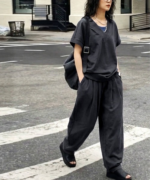antiqua(アンティカ)の「リネン混 無地 ロング ワイド パンツ(その他パンツ・レディース・チャコールグレー/ブラウン系その他/ブラック/ベージュ系その他/ナチュラル・LARGE/MEDIUM)」の11枚目の写真