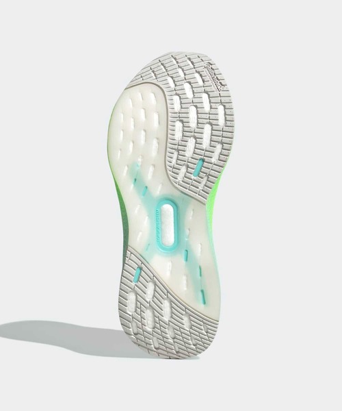 adidas（アディダス）の「ウルトラブースト 5x / Ultraboost 5x / ランニングシューズ / アディダス adidas（スニーカー・レディース・ホワイト・22.5cm/23.0cm/23.5cm/24.0cm/24.5cm/25.0cm/25.5cm/26.0cm/26.5cm/27.0cm/27.5cm/28.0cm/22.0cm）」の4枚目の写真
