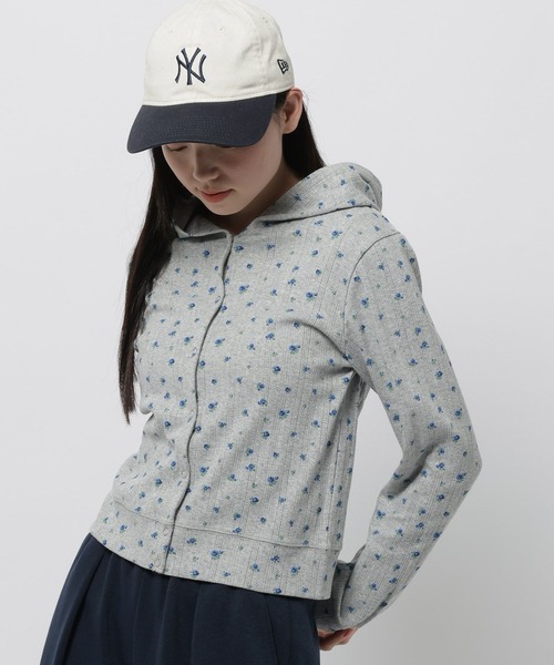 niko and...(ニコアンド)の「アイレット小花フーディ(Tシャツ/カットソー・レディース・ネイビー/アイボリー/グレー・FREE)」の17枚目の写真