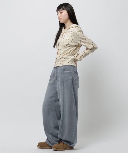 niko and...(ニコアンド)の「アイレット小花フーディ(Tシャツ/カットソー・レディース・ネイビー/アイボリー/グレー・FREE)」の19枚目の写真