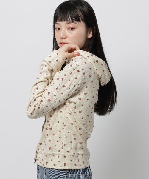 niko and...(ニコアンド)の「アイレット小花フーディ(Tシャツ/カットソー・レディース・ネイビー/アイボリー/グレー・FREE)」の21枚目の写真