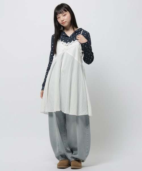 niko and...(ニコアンド)の「アイレット小花フーディ(Tシャツ/カットソー・レディース・ネイビー/アイボリー/グレー・FREE)」の22枚目の写真